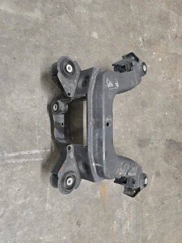 95-99 BMW E36 M3 3.0 3.2 SUSPENSION SUBFRAME AXLE CARRIER CRADLE OEM REAR