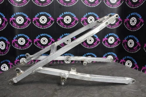 2001 HONDA 00-01 CR250R OEM REAR SUB FRAME SUBFRAME 50200-KZ3-J30 BACK