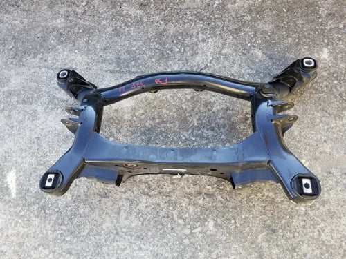 BMW F30 12-18 320i 328i 320xi Rear axle carrier support subframe OEM 328xi