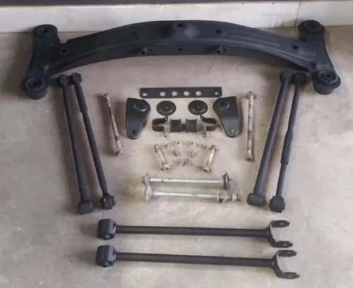 97-01 Avalon Camry ES300 Rear Subframe w Lateral Links Bolts oem Crossmember