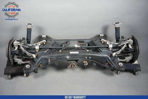 Mercedes W212 E350 Wagon Rear Subframe Axle Control Arm Assembly Differential