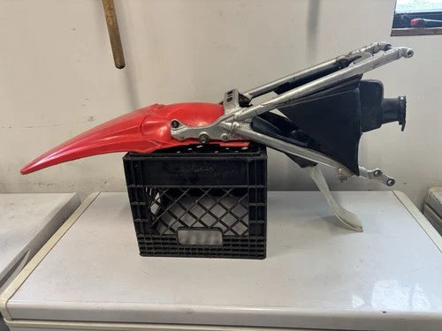 06 Honda CRF 250 R , airbox fender mudflap. Subframe