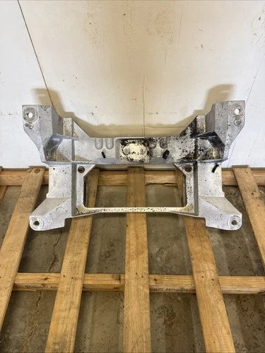 97 - 98 C5 CORVETTE REAR SUBFRAME USED OEM 10266823 CRADLE