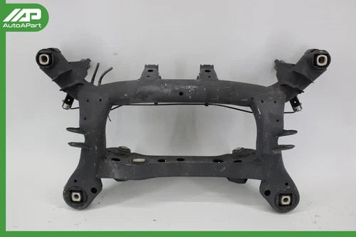 ✅ 06-13 BMW E90 335d 128i Axle Subframe Cross Member Carrier 3331678371 OEM Rear