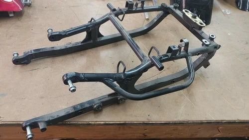 99-07 SUZUKI HAYABUSA GSX1300R SUBFRAME REAR FRAME TAIL OEM BLACK GEN 1 SUB