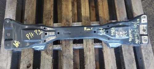 2002-2005 Hyundai Sonata Rear Crossmember Subframe Brace Frame Oem