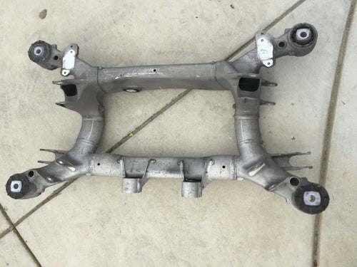 06 BMW 525i Rear Differential Carrier Support Bracket Subframe OEM Crossmember