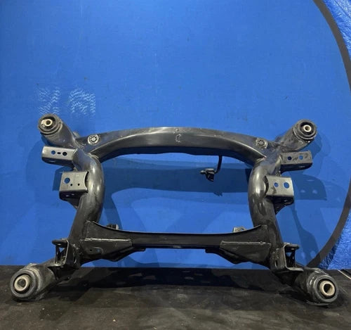 01-05 LEXUS IS300 REAR SUSPENSION CRADLE SUBFRAME 51206-53020 OEM CROSSMEMBER