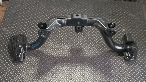 1997-2001 HONDA CR-V REAR CROSSMEMBER SUB FRAME K-FRAME OEM