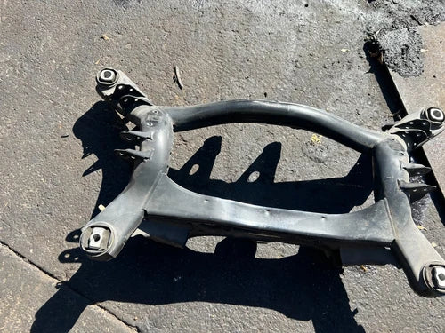 BMW 328I F30 F33 F36 OEM REAR CROSSMEMBER SUBFRAME CRADLE 12-16