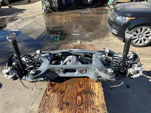 12-15 Mercedes C250 REAR SUBFRAME CROSSMEMBER ASSEMBLY W DIFFERENTIAL OEM CRADLE