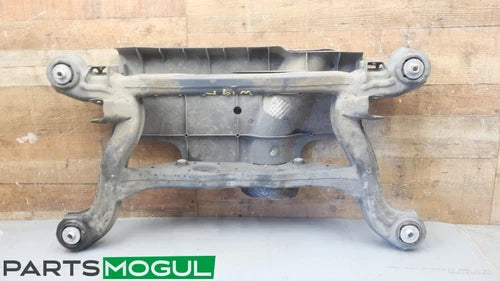 14-19 MERCEDES BENZ CLA250 W117 REAR CARRIER CROSS MEMBER SUB FRAME OEM AXLE