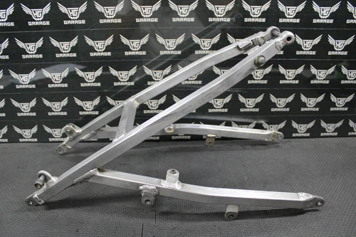 2000 2001 HONDA CR125R CR250R OEM BACK SUB FRAME SUBFRAME SEAT RAIL GOOD REAR
