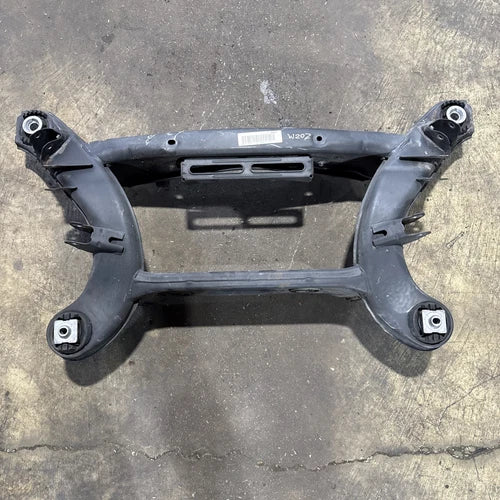10-17 Mercedes W207 E350 E400 E550 Subframe Sub Frame Crossmember Assembly Rear