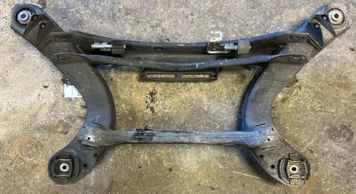 10 11 Mercedes-Benz E63 W212 Rear Crossmember Subframe OEM 2043500041 Suspension