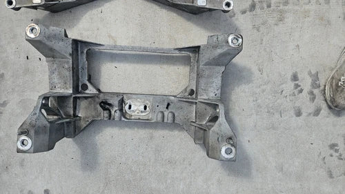 99 - 04 C5 CORVETTE REAR SUBFRAME USED OEM CRADLE
