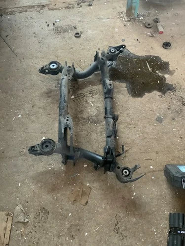 LEXUS 95-00 LS400 OEM REAR SUBFRAME SUB FRAME CROSSMEMBER ASSEMBLY CRADLE