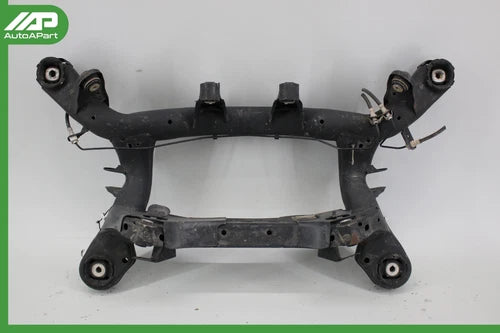 ✅ 06-13 BMW E90 335d 128i Axle Subframe Cross Member Carrier 3331678371 OEM Rear