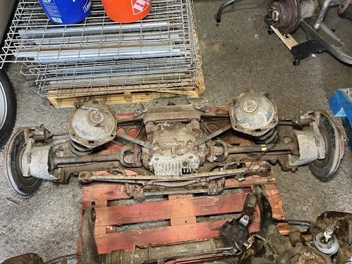 1998-2003 Jaguar XJR XJ8 X308 Rear Differential Suspension OEM #4742E Subframe