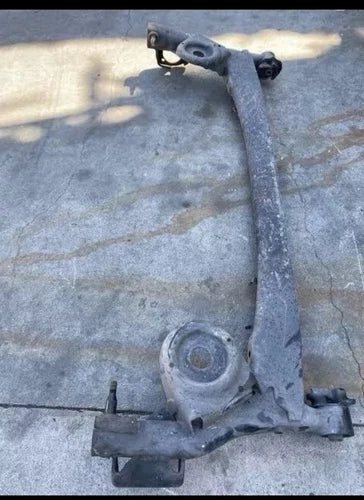 1998-2003 TOYOTA SIENNA SUSPENSION SUBFRAME Crosmember Genuine OEM Remanufactu