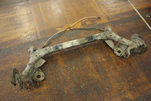 01 VOLKSWAGEN NEW BEETLE 2.0 AUTO AXLE SUBFRAME ASSEMBLY OEM REAR