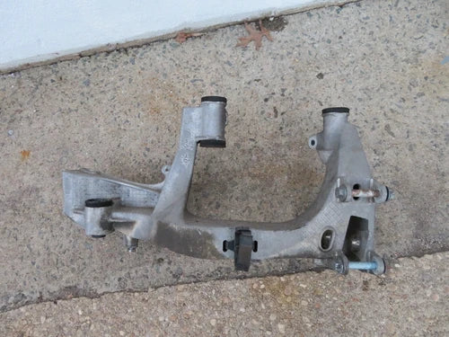 2002-2004 PORSCHE 911 CARRERA REAR RIGHT SIDE SUBFRAME BRACKET OEM PASSENGER