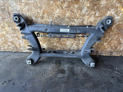 MERCEDES BENZ C350 C63 E350 OEM SUSPENSION CRADLE SUBFRAME CROSS MEMBER REAR