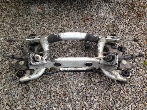 97-03 OEM BMW E39 540i 528i CROSS MEMBER SUBFRAME FRAME WAGON TOURING REAR