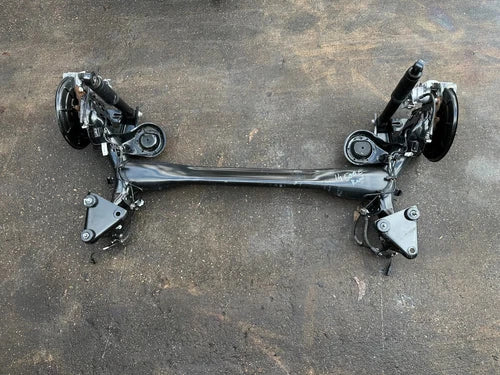 12-19 FIAT 500 REAR SUBFRAME CROSSMEMBER SPINDLE KNUCKLE & BRAKES OEM W