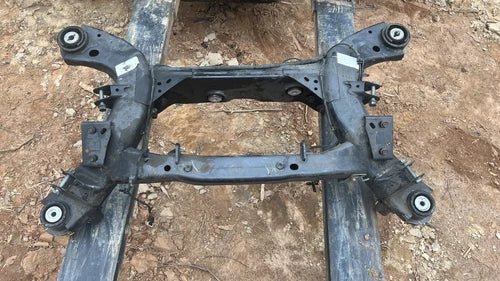 ⭐️2015-2019 DODGE CHARGER SCAT PACK R/T OEM REAR SUBFRAME CROSSMEMBER 392