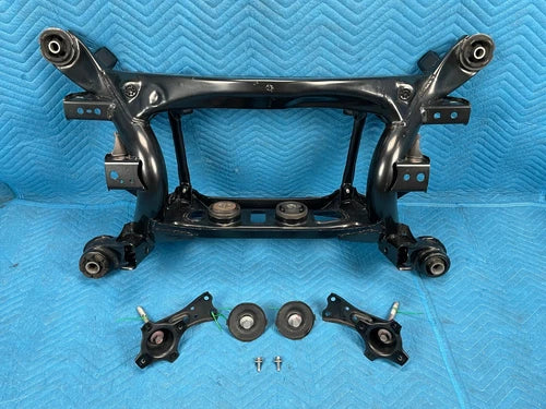 Lexus SC430 Rear Crossmember Subframe w/ & Bolts 2002-2010 OEM Brackets
