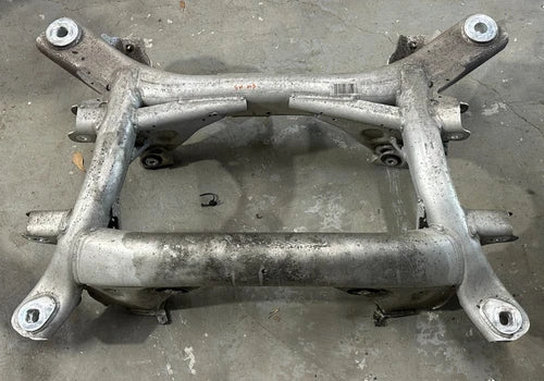 12-19 BMW F10 M5 F06 F12 M6 S63N REAR AXLE CARRIER SUBFRAME OEM F13