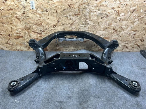 TOYOTA SIENNA XLE 21-24 OEM AWD REAR SUSPENSION CROSSMEMBER AWD SUBFRAME45K 2.5L