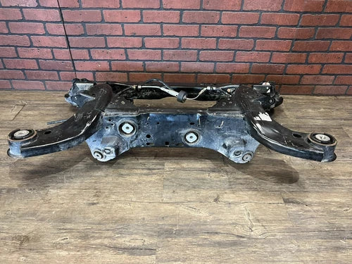 DODGE CHALLENGER R/T SCAT PACK 16-23 REAR AXLE SUSPENSION SUBFRAME CRADLE OEM