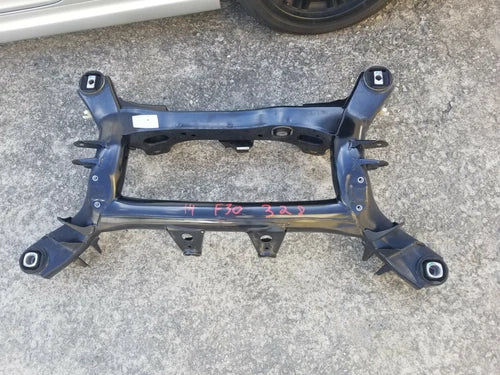 BMW F30 12-17 320i 328i 320xi Rear axle carrier support subframe OEM 328xi