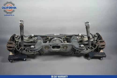 11-16 Mercedes W212 E250 E350 Rear Differential Control Arm Assembly Subframe