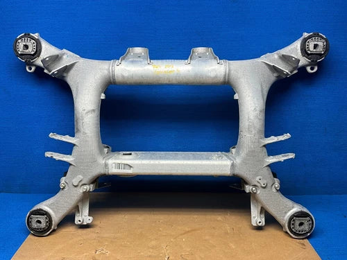 💎 2016 - 2019 BMW 740i G12 REAR SUBFRAME SUB FRAME CROSSMEMBER CRADLE OEM G11