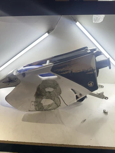 2003 YAMAHA YZ450F YZ450 OEM REAR SUB FRAME SUBFRAME CHASSIS SEAT Z56 BACK