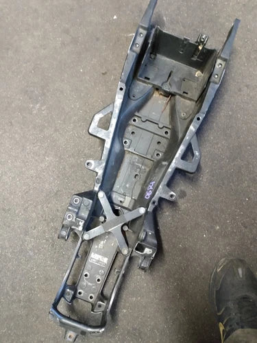 06 05 04 YAMAHA R1 REAR SUB FRAME OEM 2004 2005 2006 5VY-21190-00-00 SUBFRAME