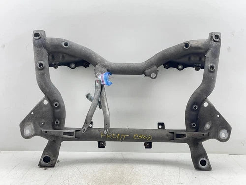 08–14 MERCEDES C-CLASS W204 Front Engine Subframe Crossmember OEM