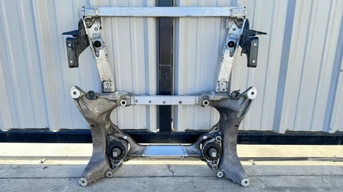 18-23 MASERATI GHIBLI RWD FRONT ENGINE SUBFRAME CROSSMEMBER 670039027 OEM CRADLE