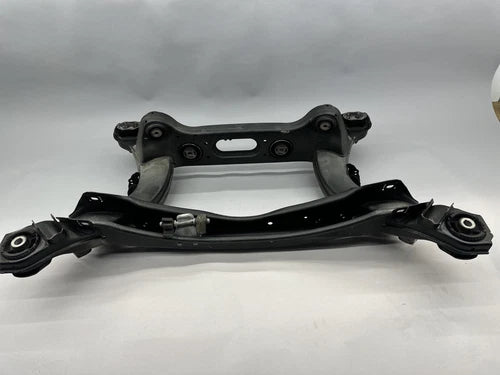 15-20 MERCEDES W205 X253 C GLC REAR SUBFRAME OEM CLASS
