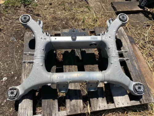 09-15 BMW F01 750i 740i RWD SUB FRAME SUBFRAME SUSPENSION CROSSMEMBER OEM REAR