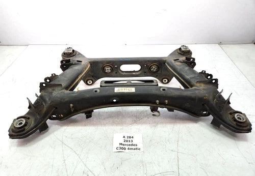 ✅ 08-14 OEM Mercedes W204 C300 Rear Crossmember Subframe Cradle Support C350