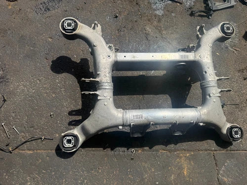 BMW 640I 650I 550 535 F10 OEM 11-17 REAR SUBFRAME CROSSMEMBER CRADLE F12
