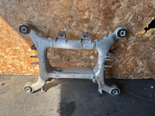 BMW 528I 535I 550 M5 F10 OEM REAR BACK CARRIER CROSSMEMBER CRADLE SUBFRAME 11-16