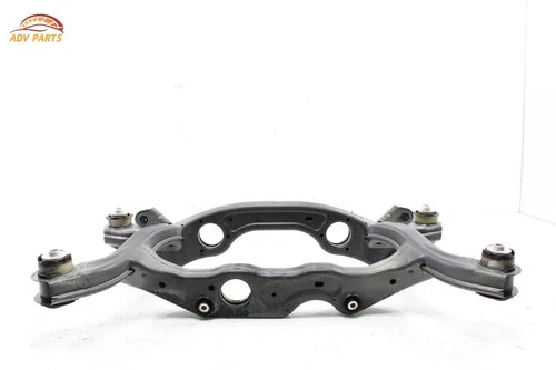 15-20 MERCEDES GLA250 X156 REAR SUBFRAME FRAME CROSSMEMBER CROSS MEMBER OEM SUB