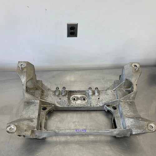 97 - 98 C5 CORVETTE REAR SUBFRAME USED OEM 10266823 CRADLE