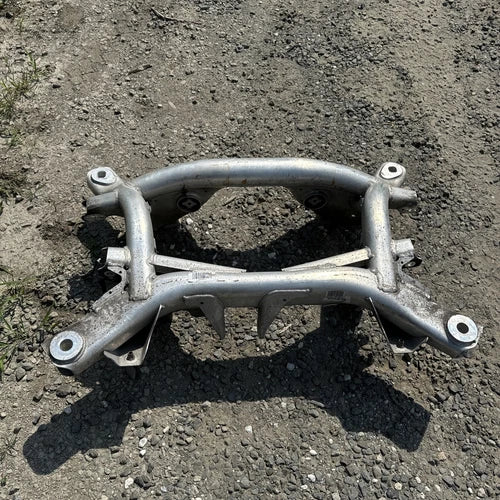 BMW M5 M6 F10 F06 F12 13-19 Rear Suspension Subframe Cross Member Oem F13