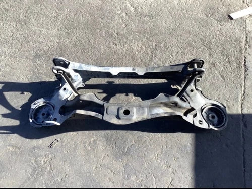 95-98 Honda Odyssey Rear Sub-Frame Suspension Beam 50300-SX0-A00 OEM Cross